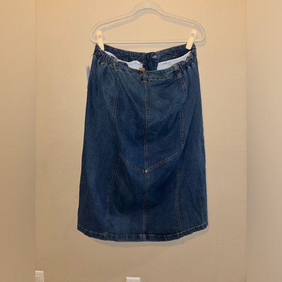 NWT Denim Midi Skirt - Picture 4 of 4